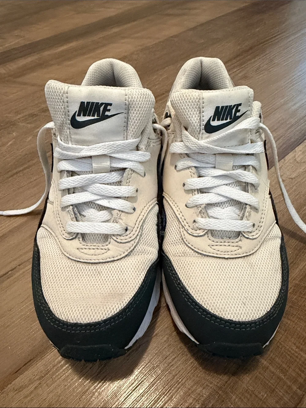 Nike Kids Cream and Dark Green Low-Top Sneakers
